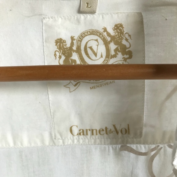 Button Shirt (Large) - Picture 2 of 5